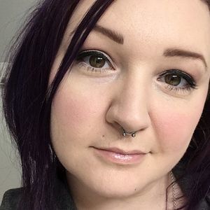 Meet your Posher, Suzanne
